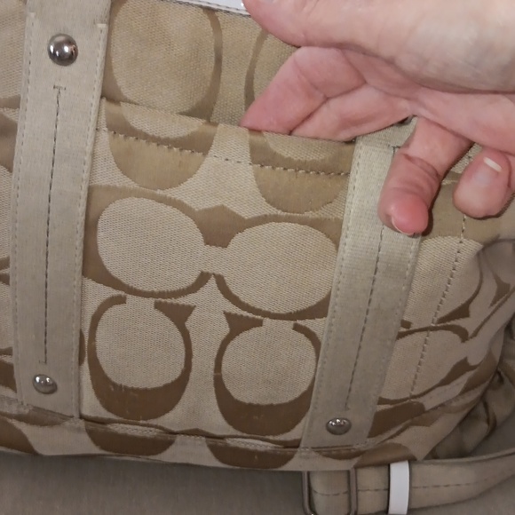 Coach beige signature crossbody bag - Picture 6 of 11